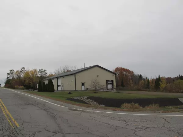 90 Airport RD, Waterville, ME 04901