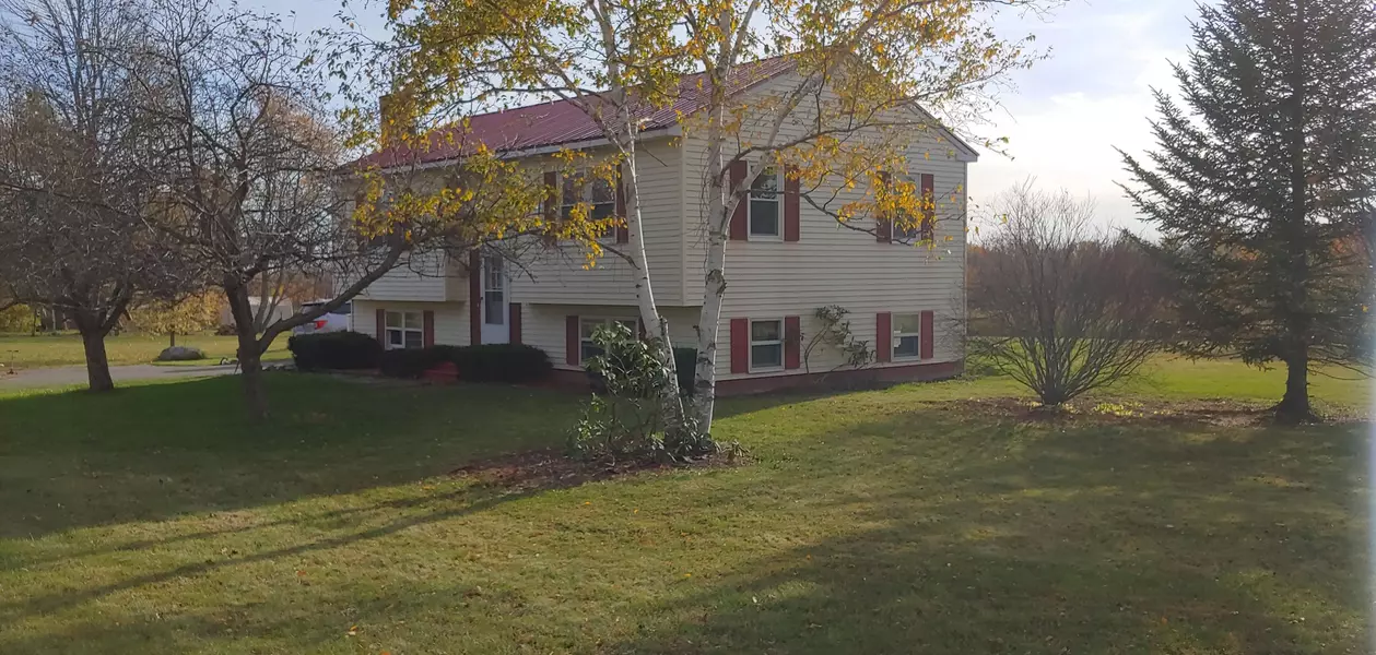 476 Benton RD, Albion, ME 04910