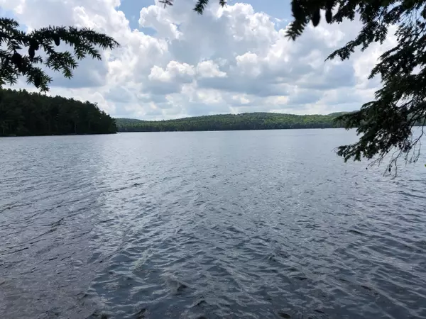 3 Benner RD, Liberty, ME 04949