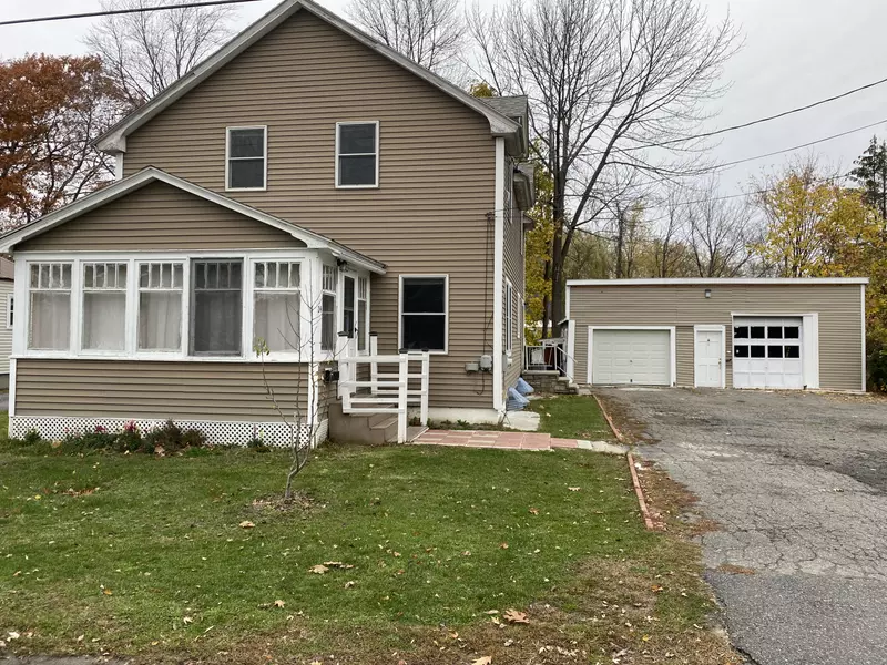 24 Burns ST, Fairfield, ME 04937