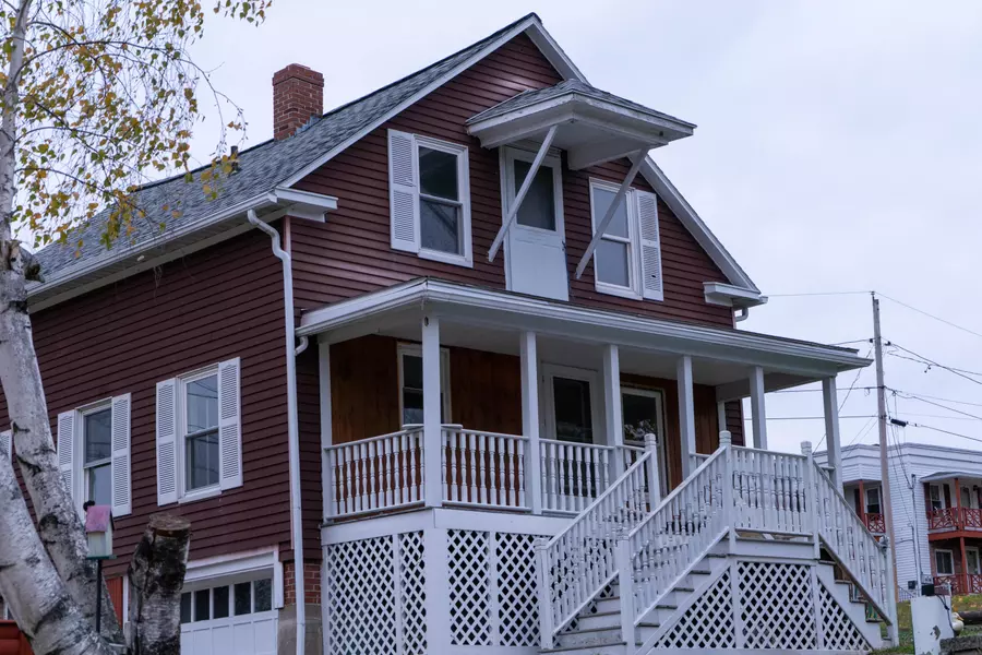 142 Baxter AVE, Auburn, ME 04210