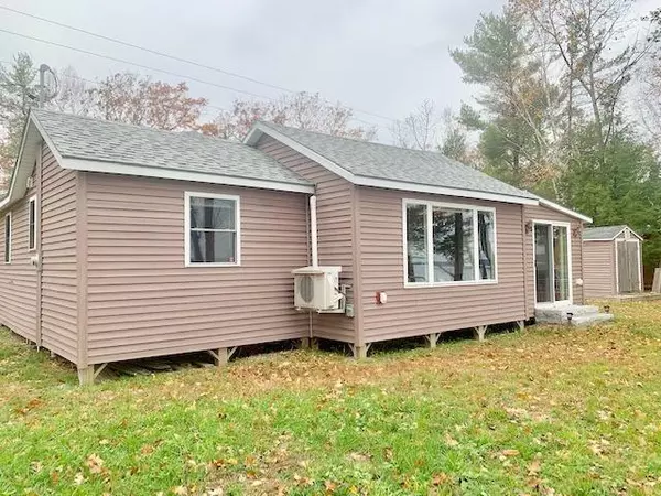 197 Kanokolus RD, Unity, ME 04988