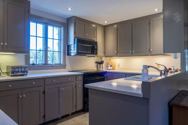 North Yarmouth, ME 04097,83 Gray RD