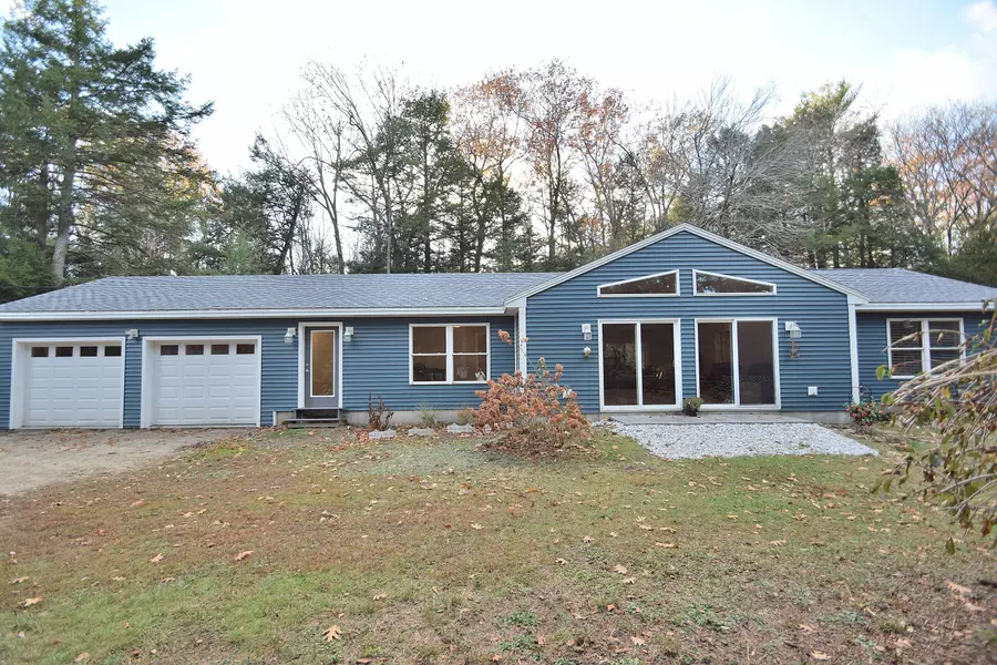 35 Halls WAY, Raymond, ME 04071