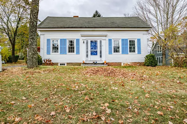 Yarmouth, ME 04096,135 Pleasant ST