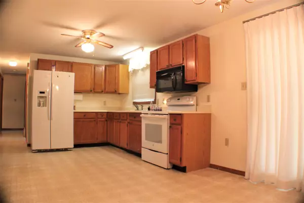 Sanford, ME 04073,10 Riverview ST