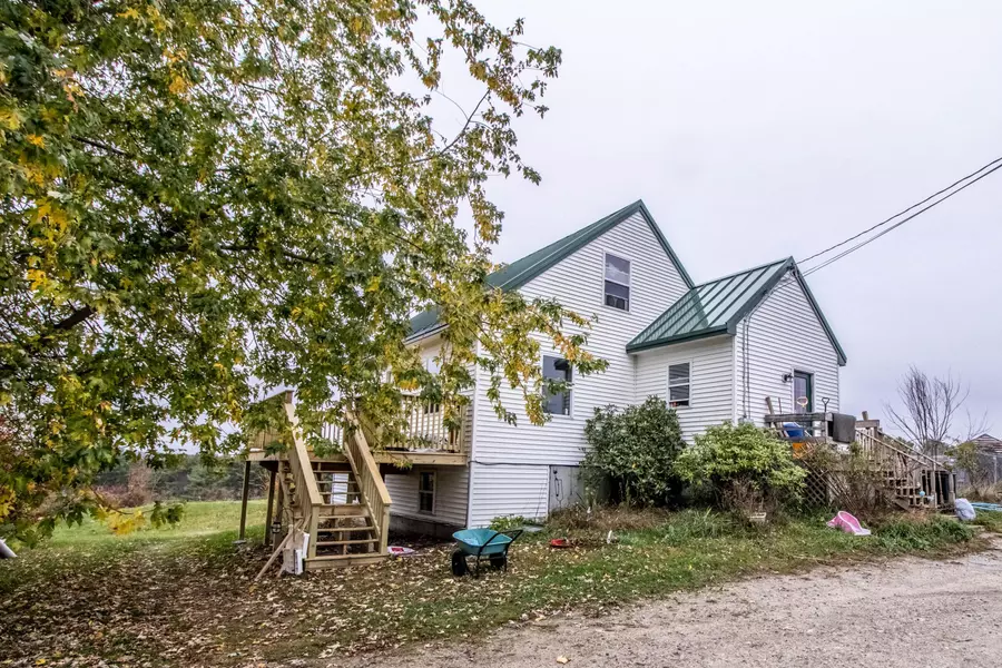 18 Old County RD, Freeport, ME 04032