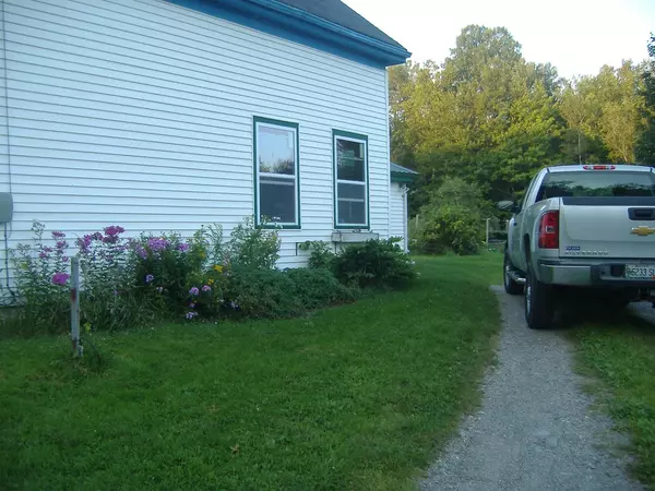 Osborn, ME 04605,343 Moose Hill RD