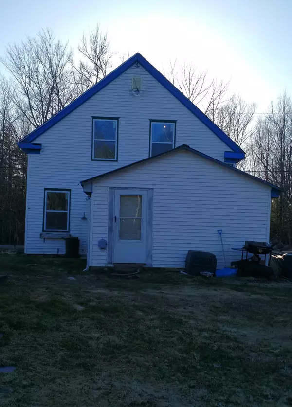 Osborn, ME 04605,343 Moose Hill RD