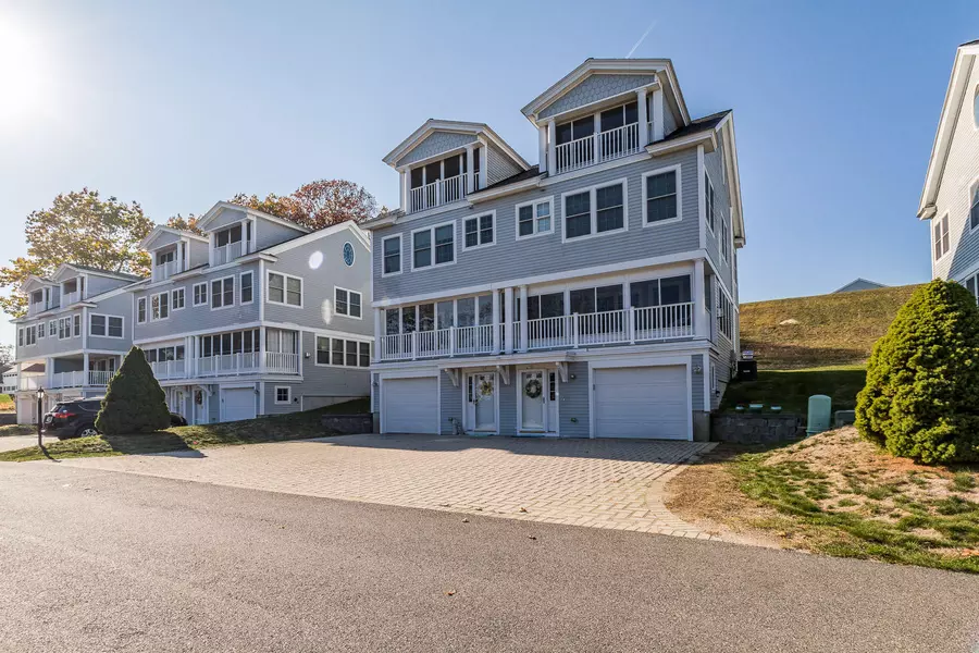 1413 Post RD #62, Wells, ME 04090