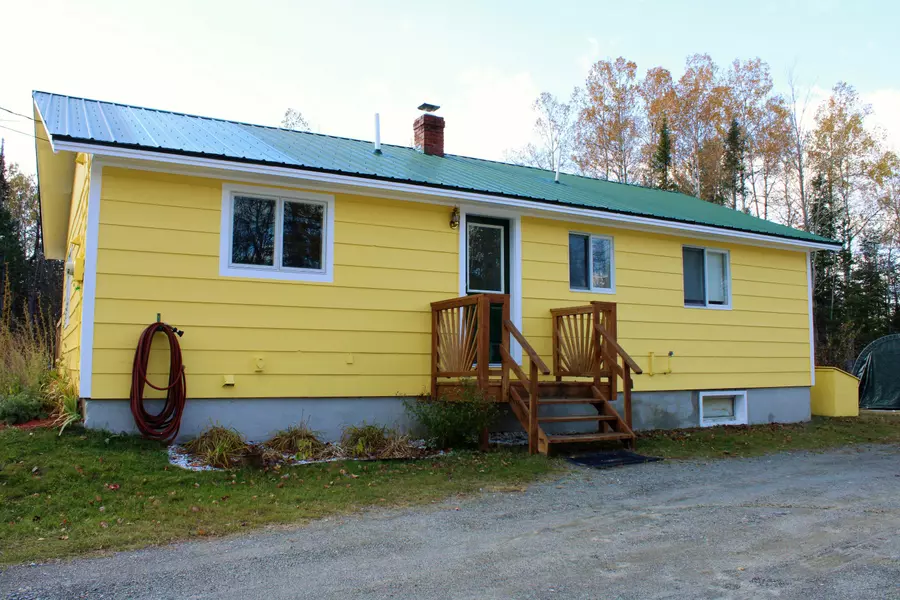 20 Spaulding RD, Eustis, ME 04936