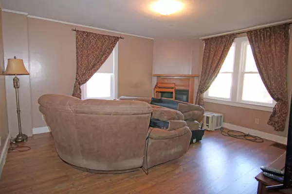 Orrington, ME 04474,21 Roosevelt AVE