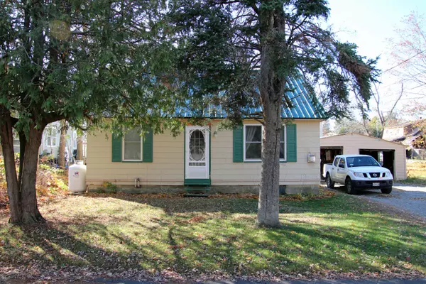 Orrington, ME 04474,21 Roosevelt AVE