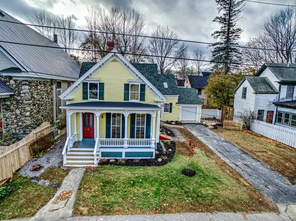 15 Lincoln AVE, Gardiner, ME 04345