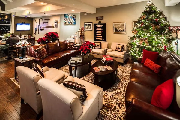 Kingfield, ME 04947,33 Winter Hill ST