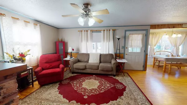 Lewiston, ME 04240,13 Martha AVE