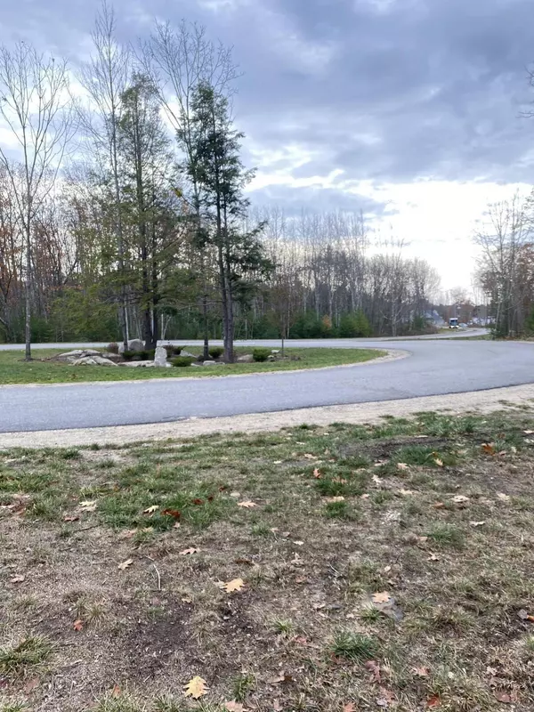 Kennebunkport, ME 04046,9 Binnacle LN