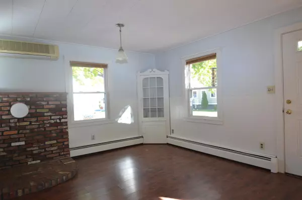 Kittery, ME 03904,165 - 167 Manson AVE