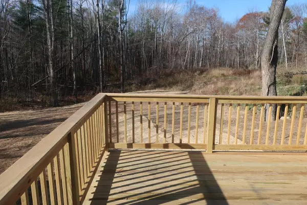 Bucksport, ME 04416,1016 River RD