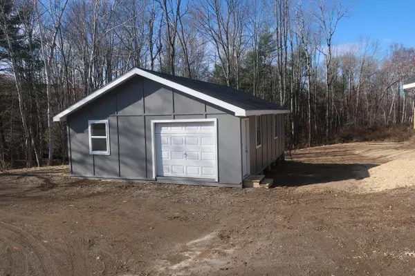 Bucksport, ME 04416,1016 River RD