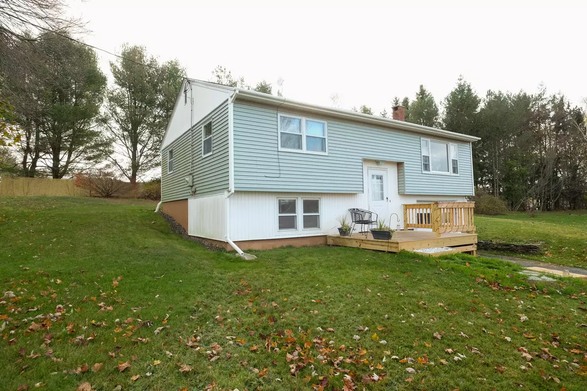 Thomaston, ME 04861,34 Sunset ST