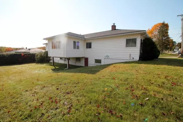 Lewiston, ME 04240,2 Nancy ST