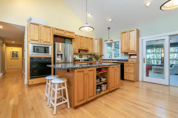 Topsham, ME 04086,25 Lady Slipper LN