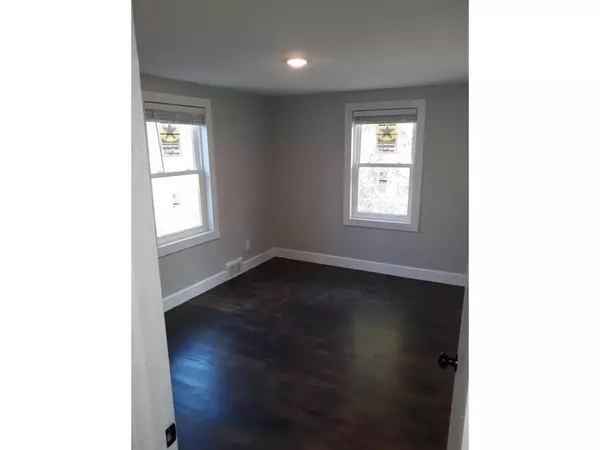 South Portland, ME 04106,15 Marcelle AVE