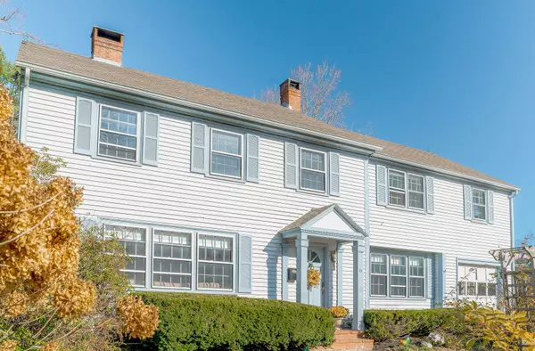 Freeport, ME 04032,6 Kendall LN