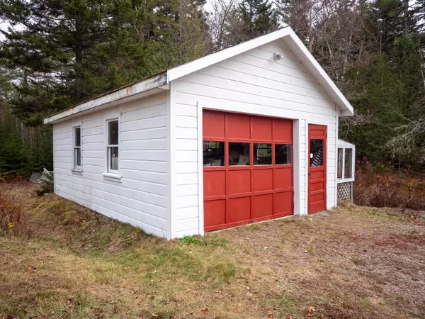 Gouldsboro, ME 04607,636 S Gouldsboro RD