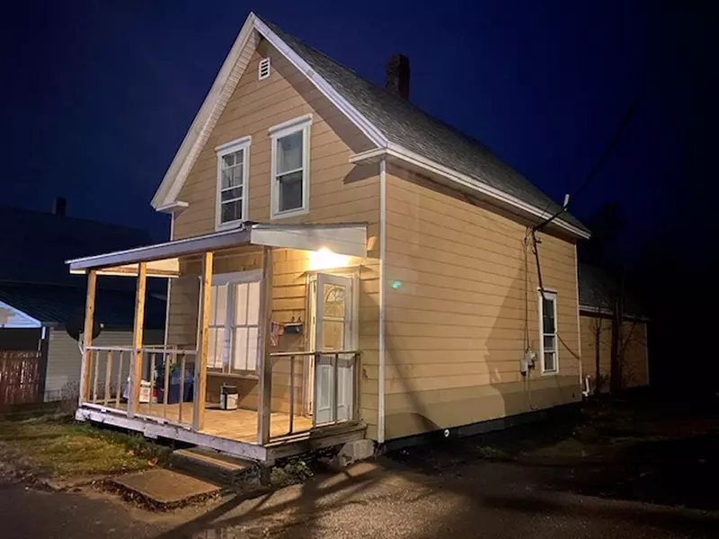 26 Main ST, Jay, ME 04239