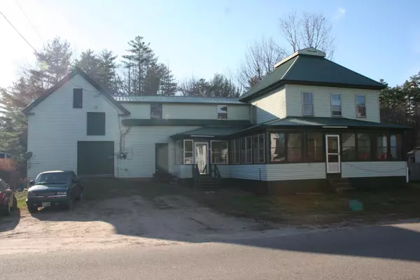 69 Smith ST, Fryeburg, ME 04037