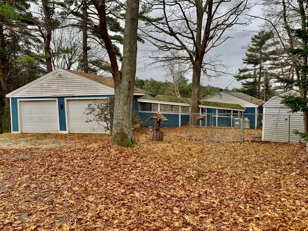 6 Upper Rich Cove RD, Harpswell, ME 04079