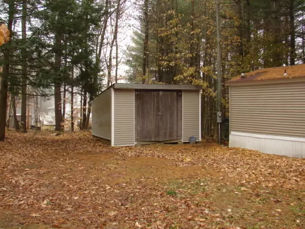 Madison, ME 04950,23 Lowe ST