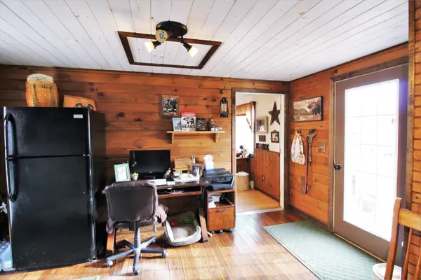 East Millinocket, ME 04430,2 Spring ST