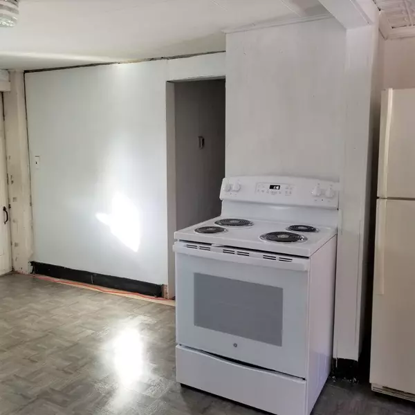 Searsmont, ME 04973,249 Main ST N