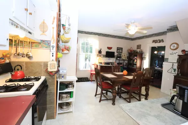 Old Town, ME 04468,37 Main ST