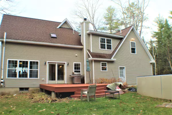 New Gloucester, ME 04260,23 Ellery DR