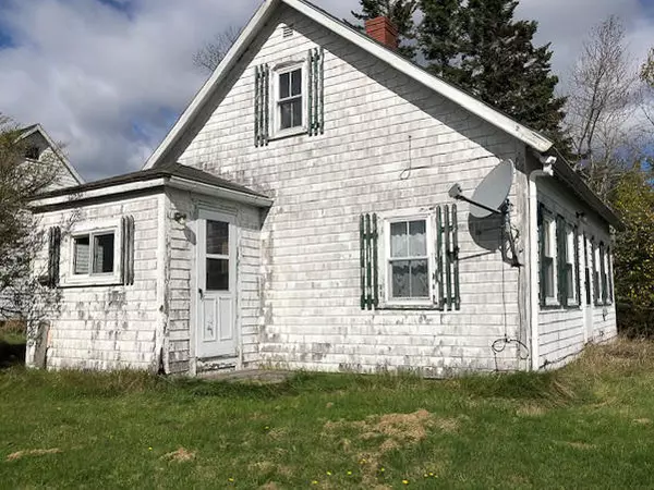 Machias, ME 04654,415 Kennebec RD