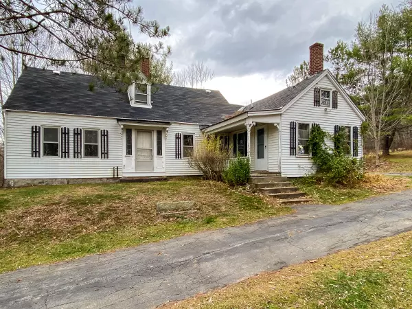 634 Hallowell Litchfield RD, West Gardiner, ME 04345