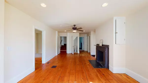 Newcastle, ME 04553,6 Hopkins Hill RD