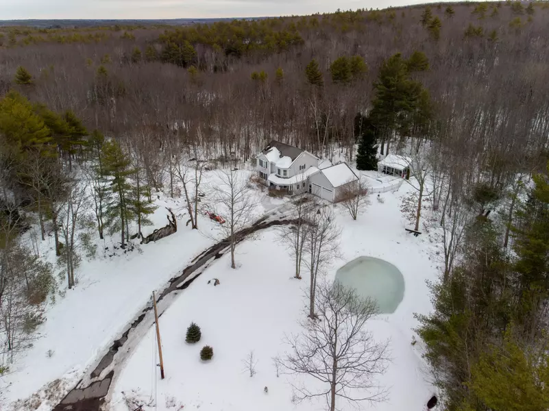 49 Cal Vista DR, Dayton, ME 04005