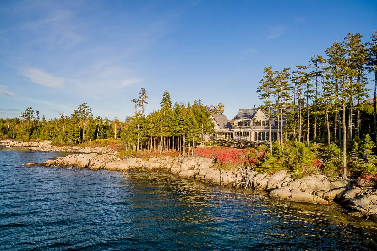 Saint George, ME 04859,37 Southern AVE