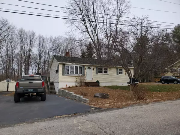 24 Boulder AVE, Paris, ME 04281