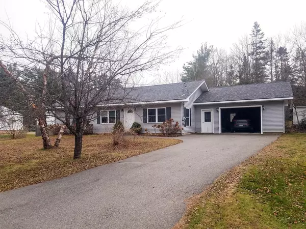 Hampden, ME 04444,8 Severance ST