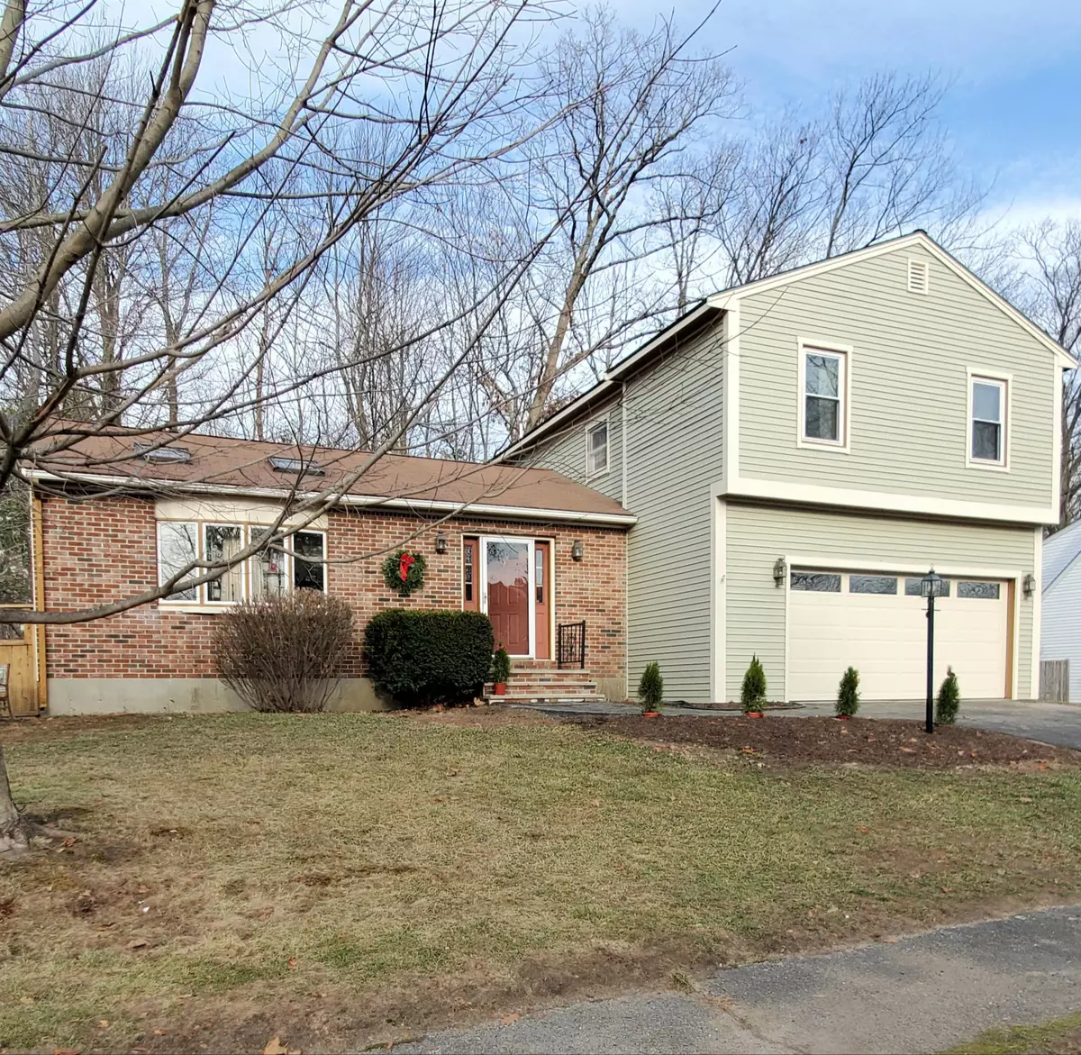 Portland, ME 04103,66 Frost Hill RD