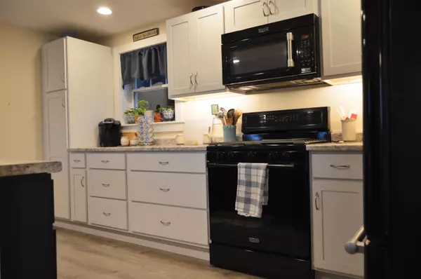 Lincolnville, ME 04849,141 Richards RD