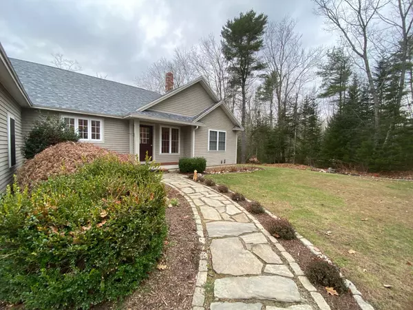 Warren, ME 04864,279 Arboretum Park DR