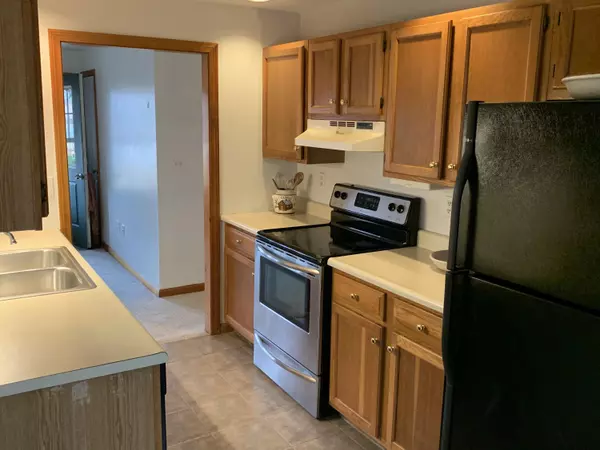 Lisbon, ME 04252,132 Summer ST