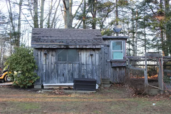 Waldoboro, ME 04572,19 Pine Ridge Road RD